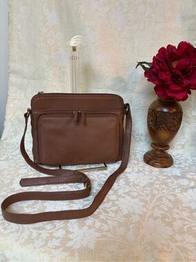 Levenger Brown Leather Messenger Crossbody Bag